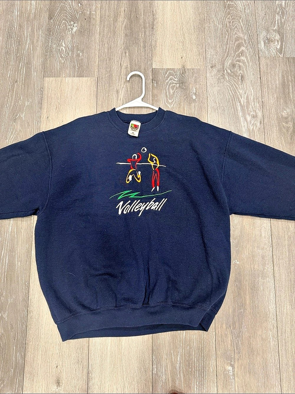 90s  Fruit of the Loom Volleyball Graphic Sweatshirt Size XL Blue